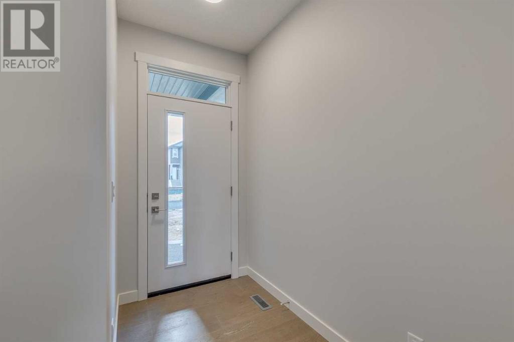 Property at 100 Mitchell Way NW image 3