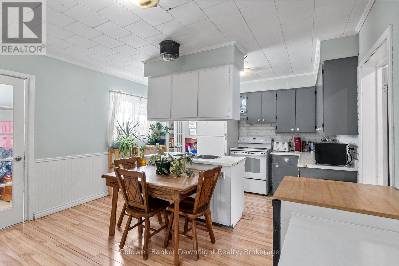 88 Richmond Street N, Bluewater, Ontario  N0M 1X0 - Photo 10 - X12007425