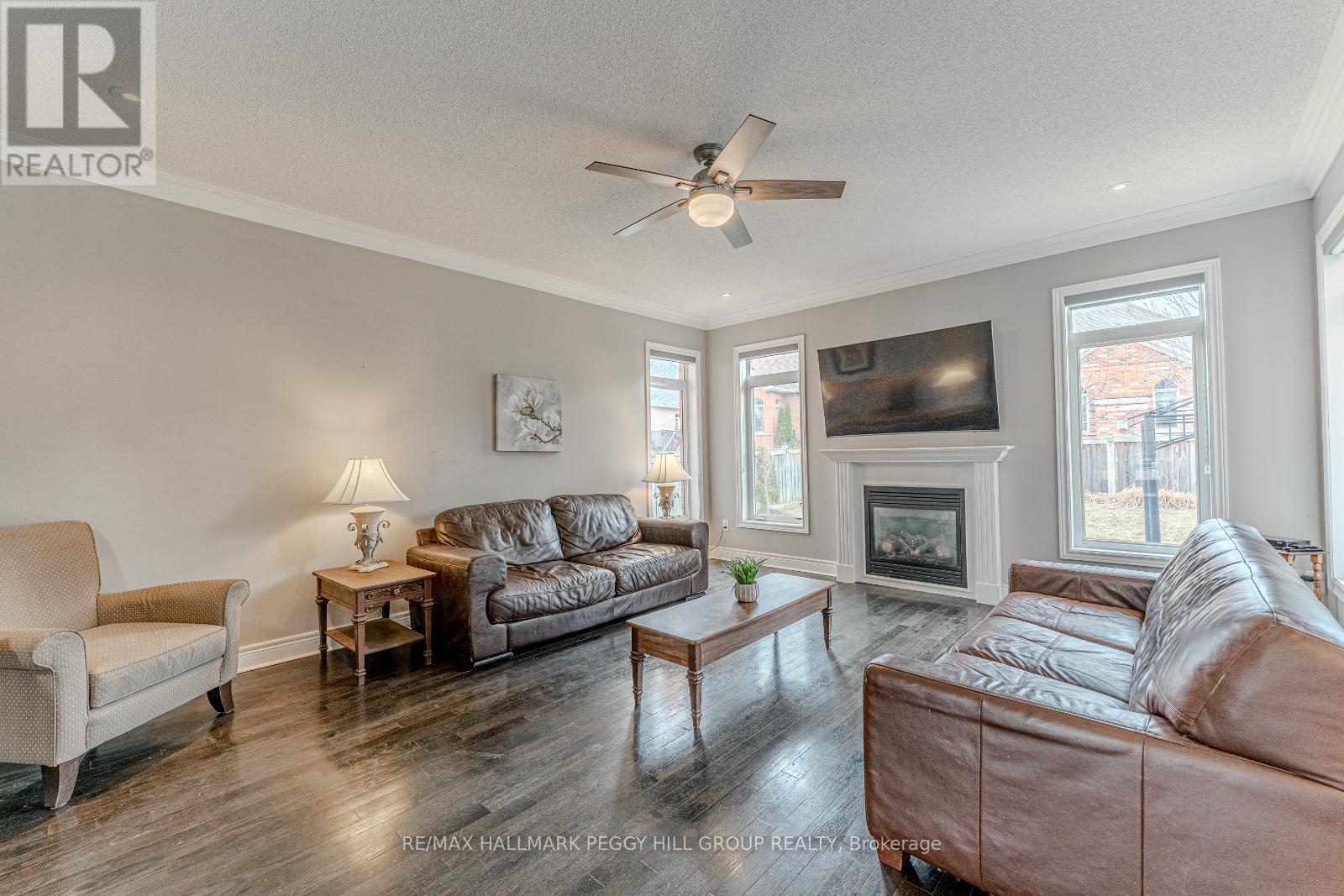Property at 35 ROYAL PARK BOULEVARD image 3