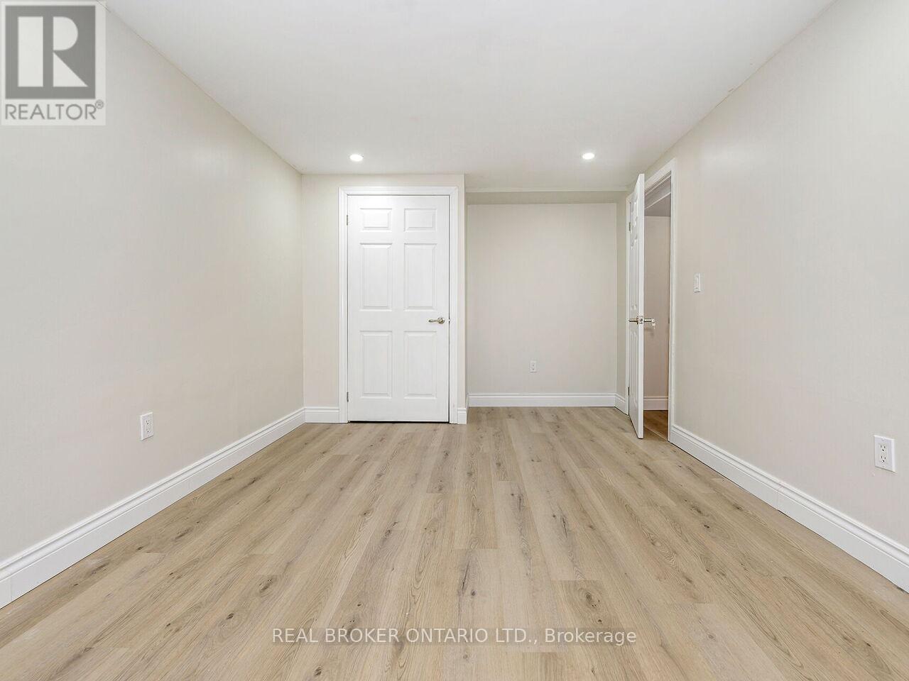 23 James Street, Hamilton, Ontario  L8P 4C7 - Photo 24 - X12070200