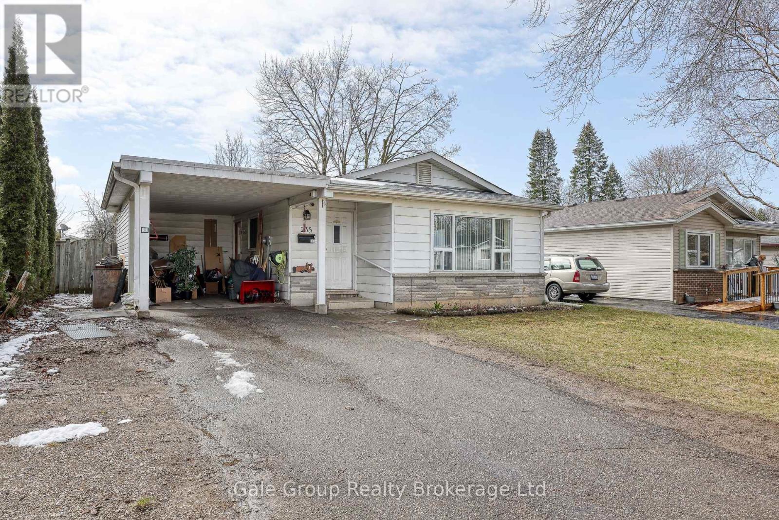 Property at 235 HUNTINGDON CRESCENT image 3