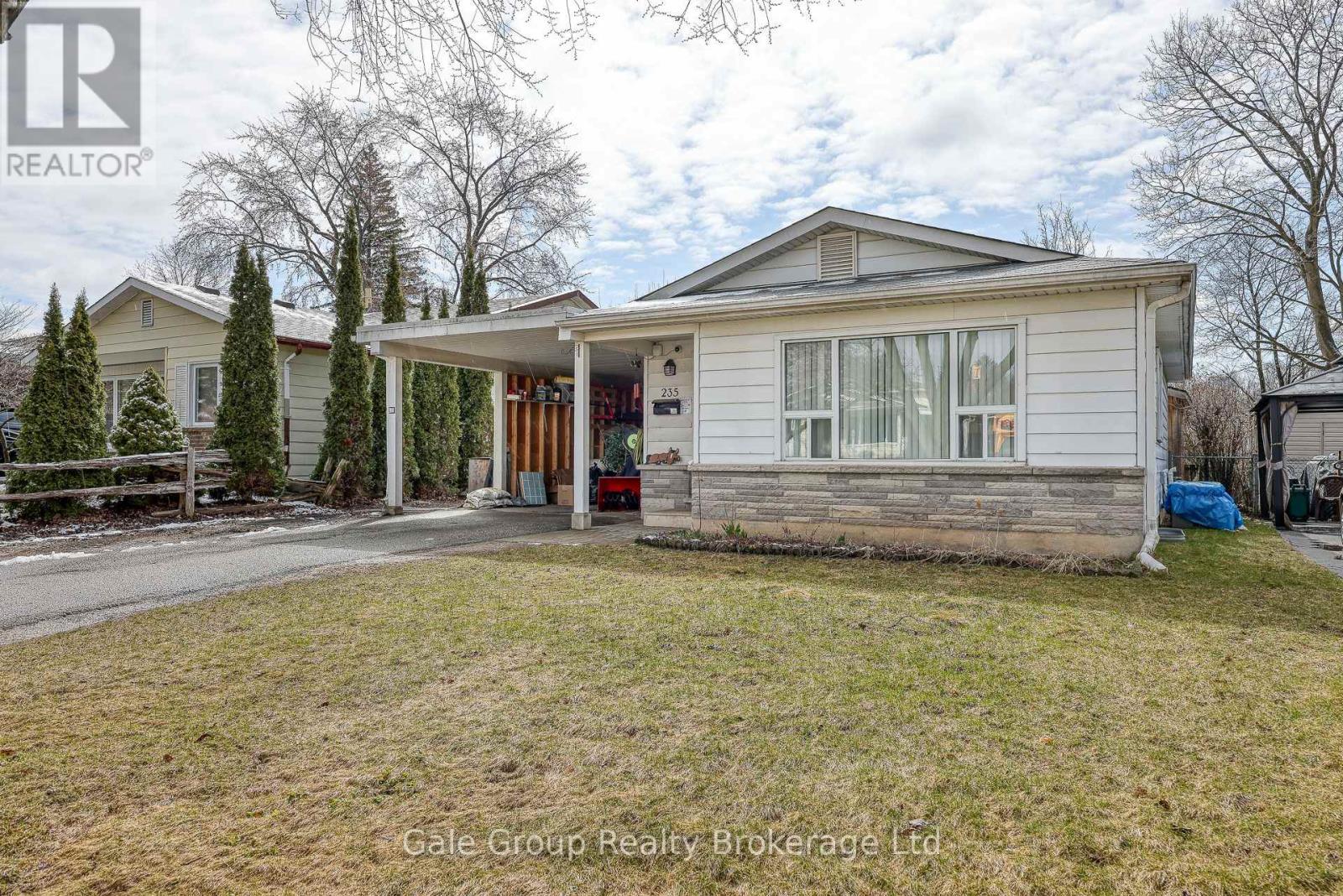 Property at 235 HUNTINGDON CRESCENT image 4