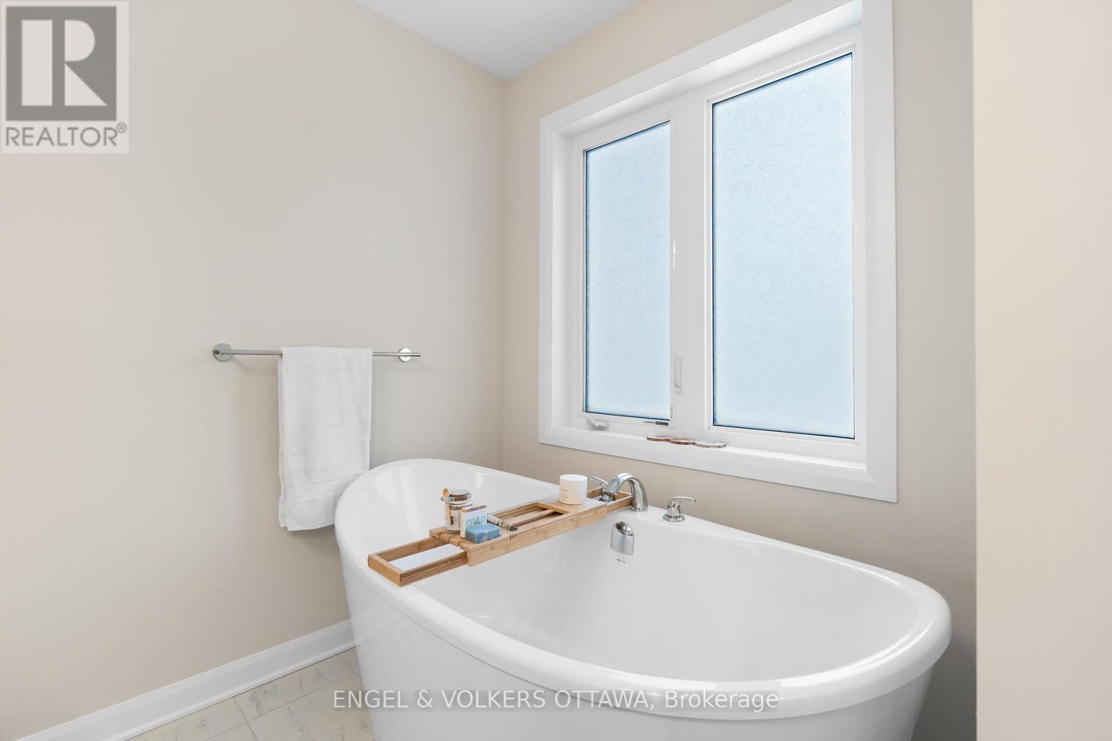 2053 Wanderer Avenue, Ottawa, Ontario  K4M 0X1 - Photo 24 - X12081015