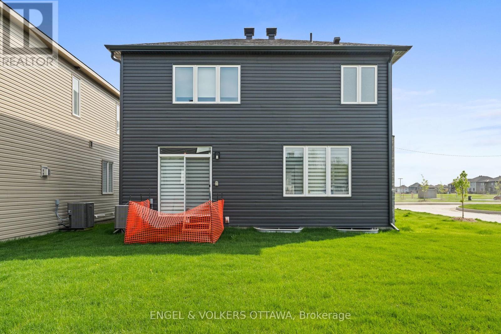 2053 Wanderer Avenue, Ottawa, Ontario  K4M 0X1 - Photo 35 - X12081015