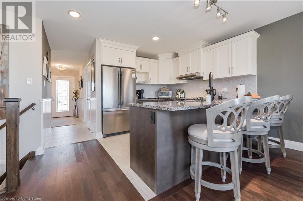 Property at 130 BRIDGE Crescent image 4
