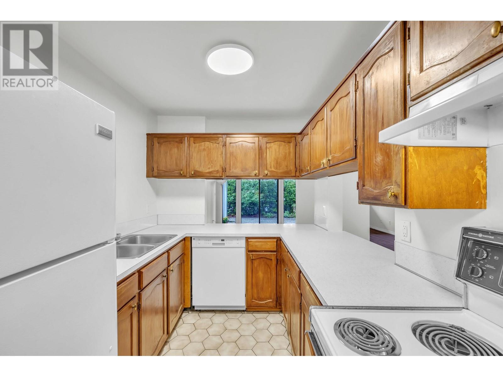 4 7361 Montecito Drive, Burnaby, British Columbia  V5A 1R4 - Photo 13 - R2989762