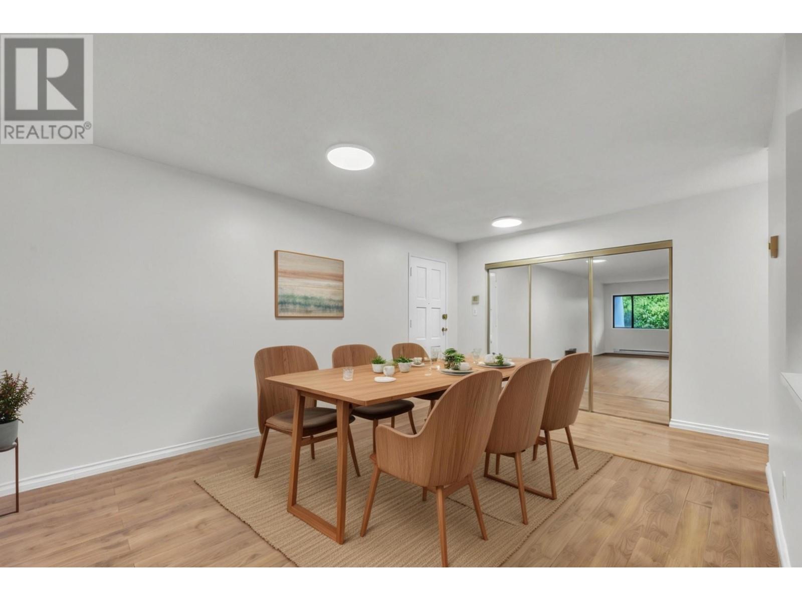 4 7361 Montecito Drive, Burnaby, British Columbia  V5A 1R4 - Photo 2 - R2989762