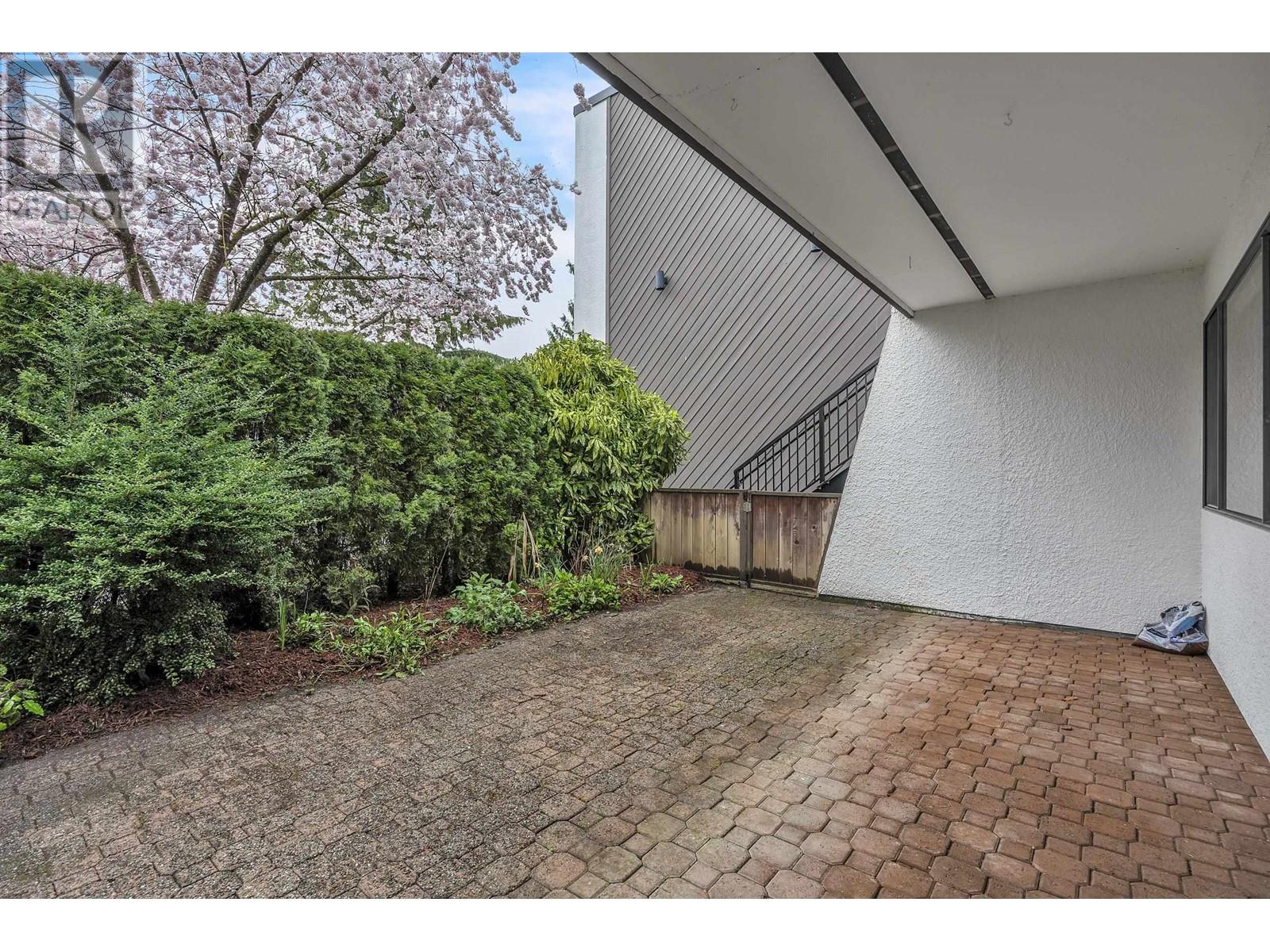 4 7361 Montecito Drive, Burnaby, British Columbia  V5A 1R4 - Photo 34 - R2989762