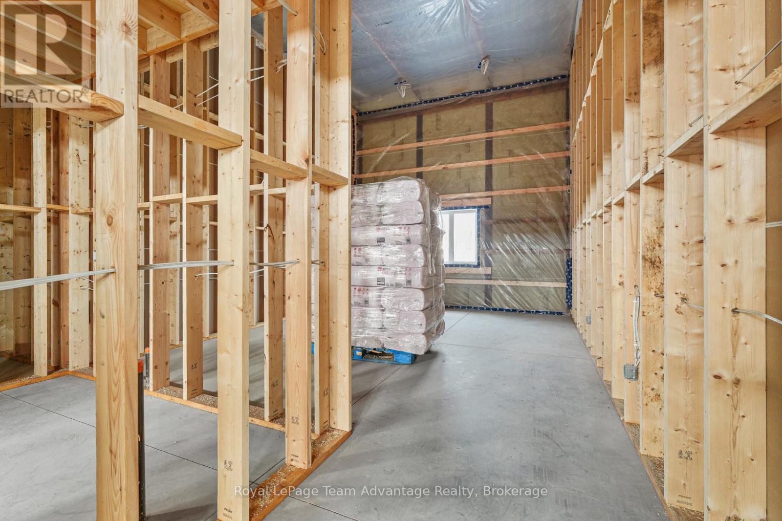11 Municipal Drive, Mcdougall, Ontario  P2A 2W9 - Photo 16 - X12080985
