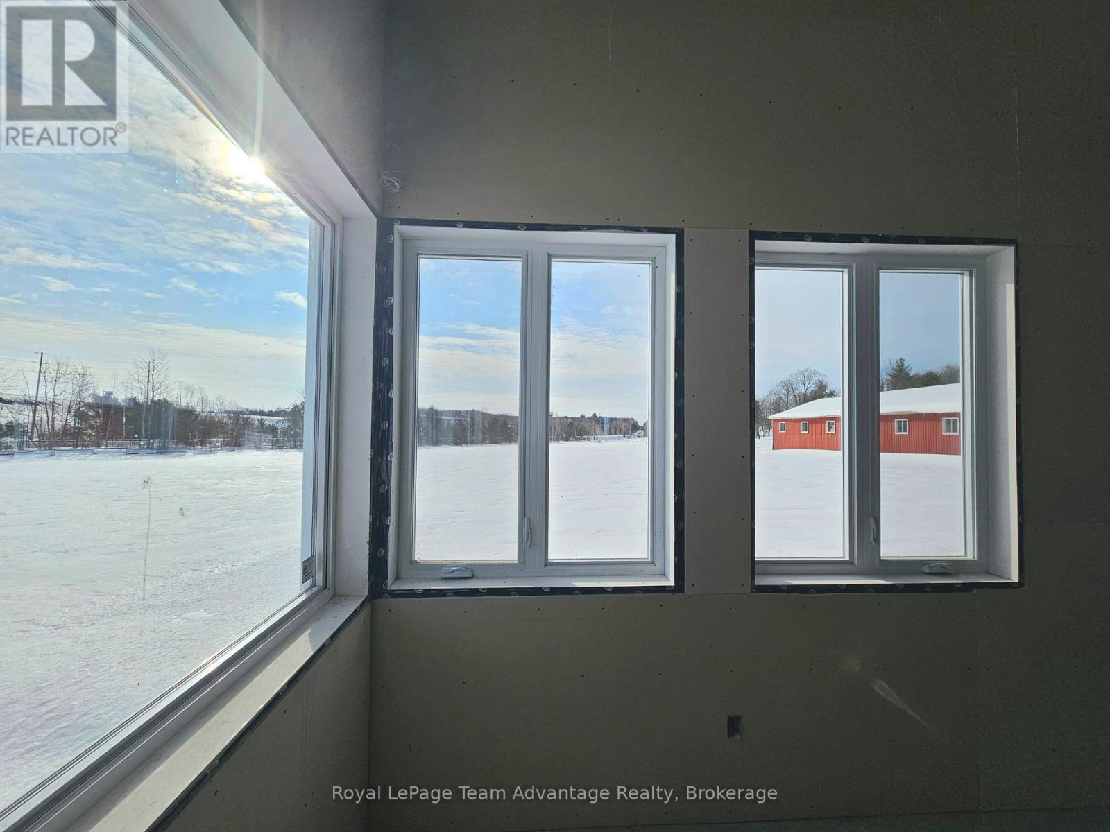 11 Municipal Drive, Mcdougall, Ontario  P2A 2W9 - Photo 38 - X12080985