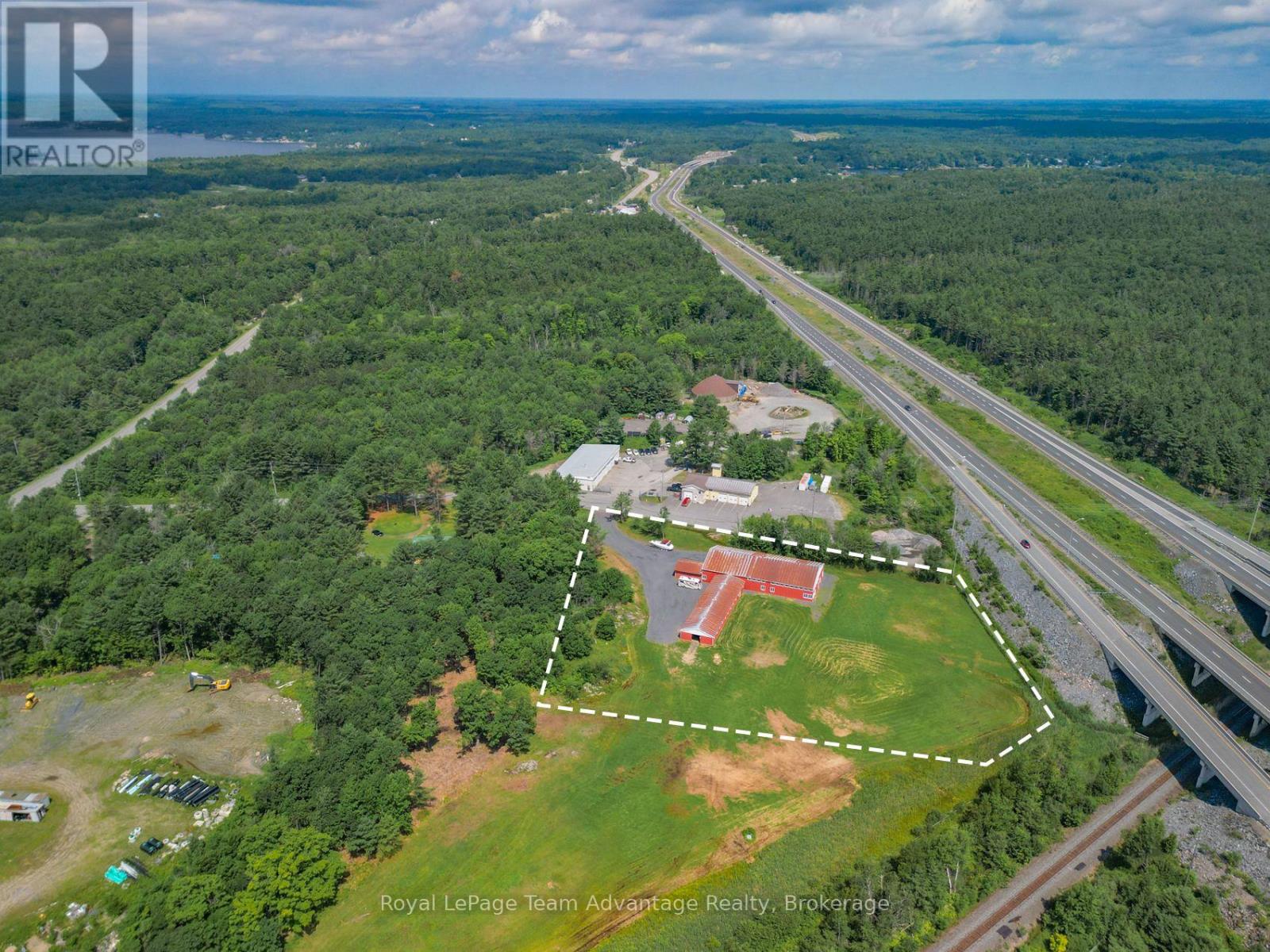11 Municipal Drive, Mcdougall, Ontario  P2A 2W9 - Photo 4 - X12080985