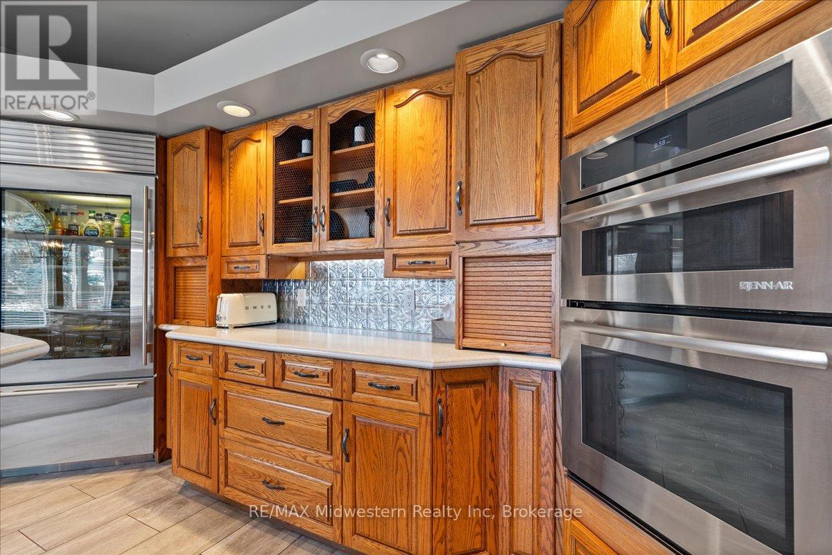 179 Main Street S, North Perth, Ontario  N0G 1B0 - Photo 19 - X12081026