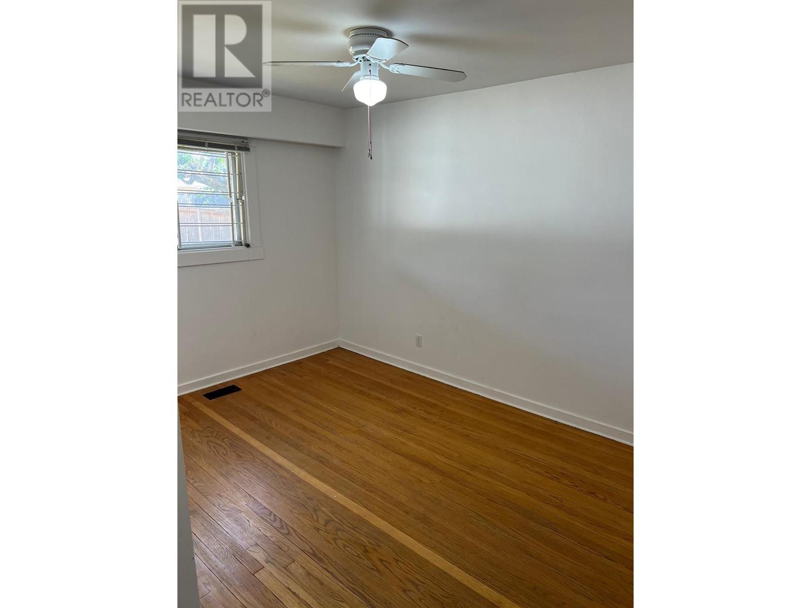 Property at 293 Poplar Street image 4