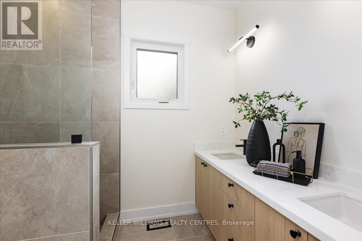 849 Trivetts Road, Georgina, Ontario  L4P 0S2 - Photo 25 - N11989638