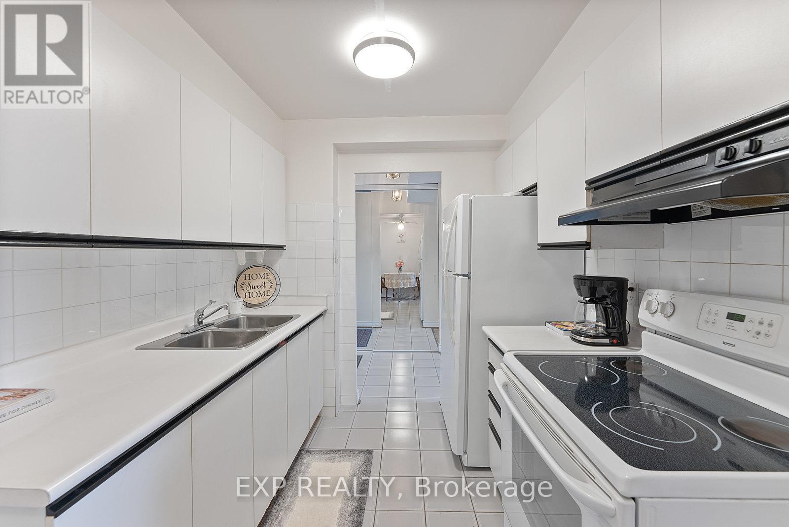 Property at 309 - 2825 ISLINGTON AVENUE image 1