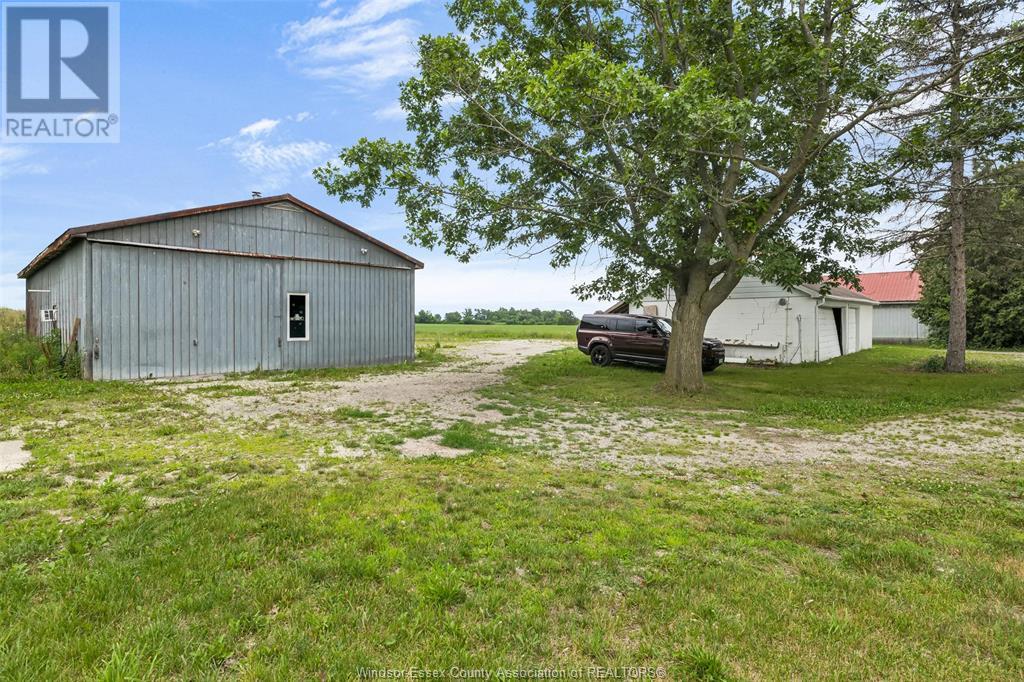 8680 Broderick, Lasalle, Ontario  N9A 6Z6 - Photo 9 - 25008334