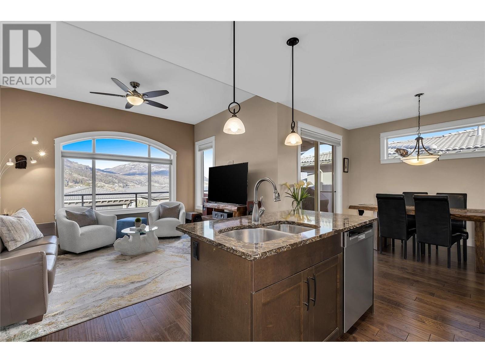 Property at 1591 Beach View Lane image 5