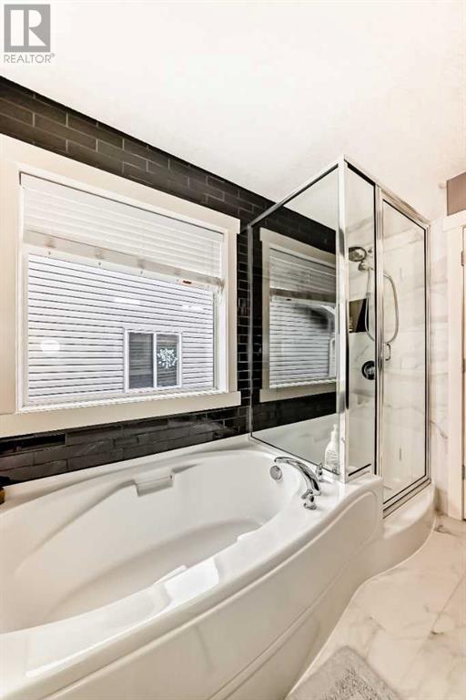 196 Cougartown Close, Calgary, Alberta  T3H 0B1 - Photo 9 - A2209690