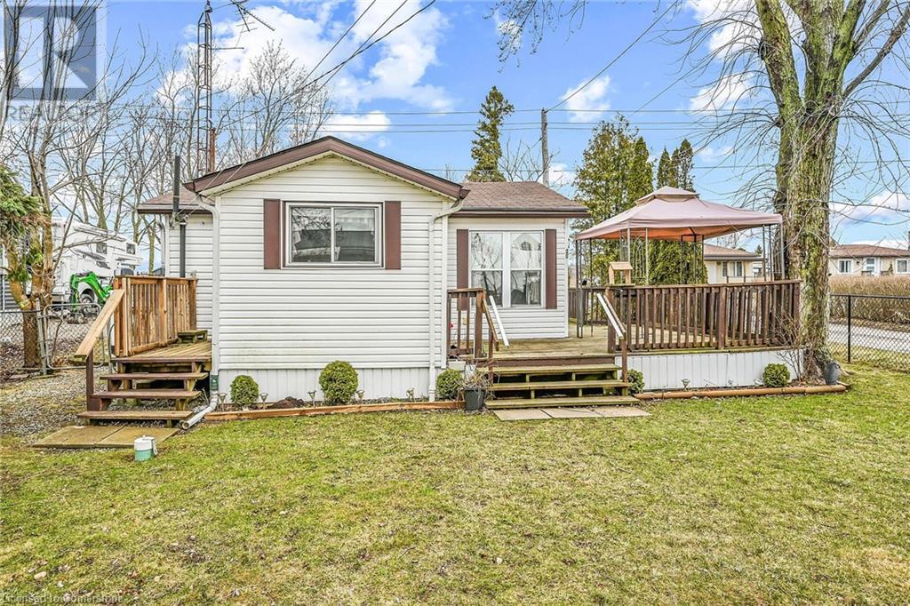 Property at 20 MELVILLE Lane image 2