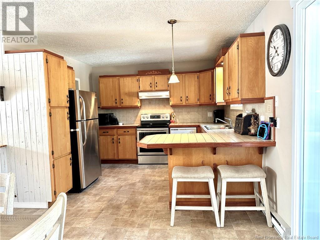 Property at 64 31e Avenue image 5