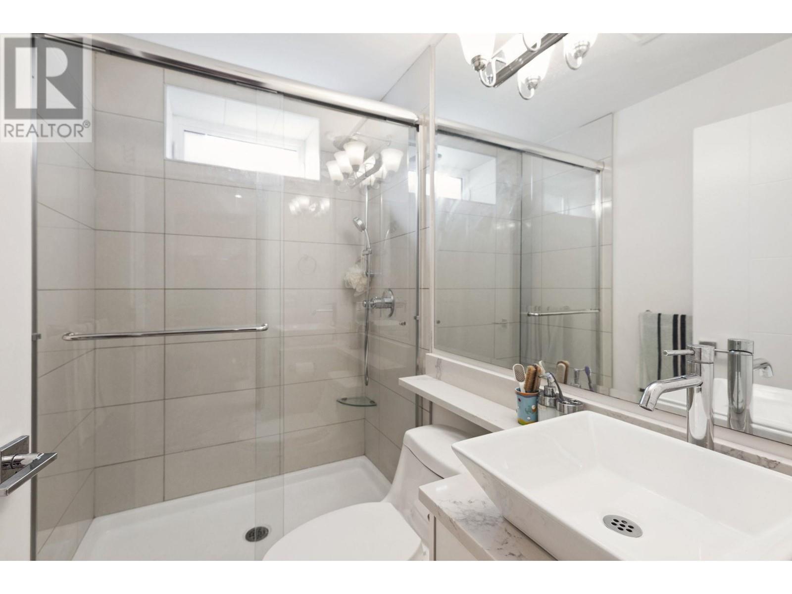 795 E 39th Avenue, Vancouver, British Columbia  V5W 1K5 - Photo 33 - R2989758