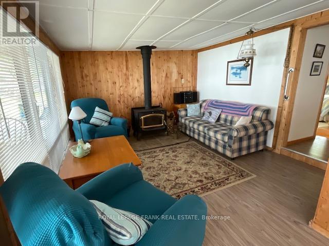 16 Caline Road, Curve Lake First Nation 35, Ontario  K0L 2H0 - Photo 13 - X12081085