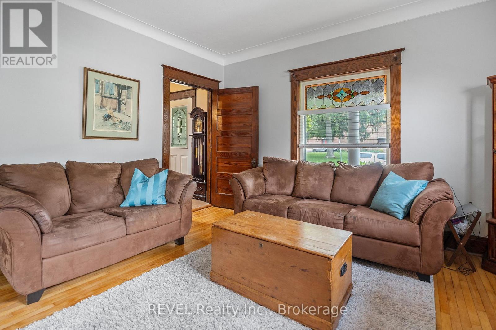 4743 Epworth Circle, Niagara Falls (Downtown), Ontario  L2E 1E1 - Photo 7 - X10428732