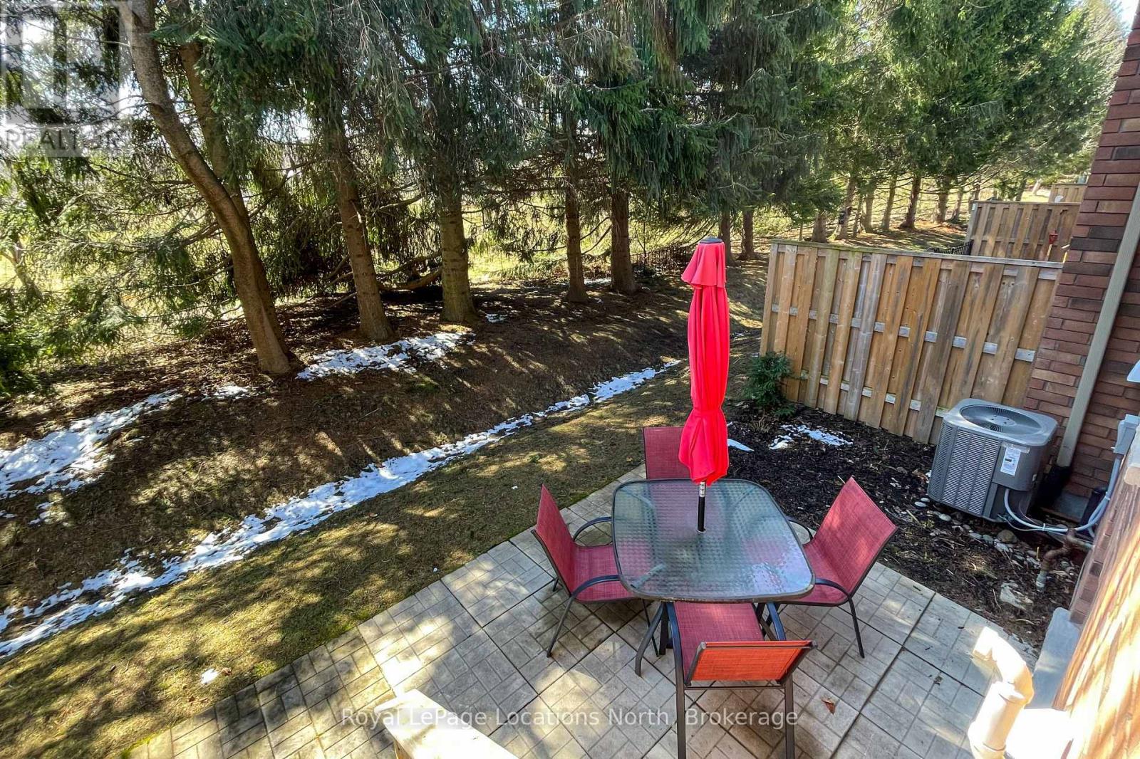 21 Russett Drive, Meaford, Ontario  N4L 0A5 - Photo 4 - X12081052