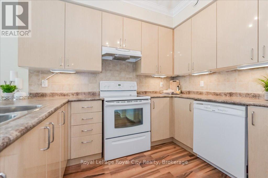 121 - 760 Woodhill Drive, Centre Wellington, Ontario  N1M 3W5 - Photo 14 - X12081182