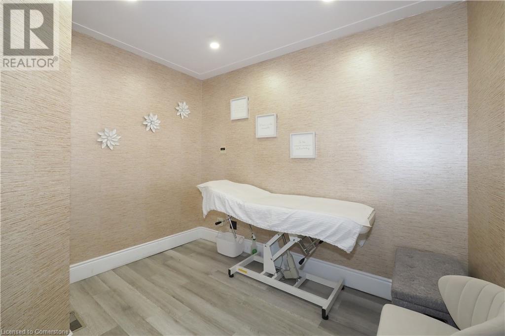 561 Queen Street S, Kitchener, Ontario  N2G 1W9 - Photo 10 - 40716592