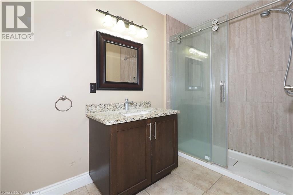 561 Queen Street S, Kitchener, Ontario  N2G 1W9 - Photo 23 - 40716592