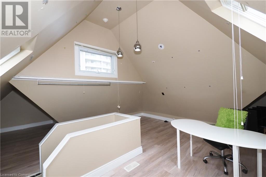 561 Queen Street S, Kitchener, Ontario  N2G 1W9 - Photo 24 - 40716592