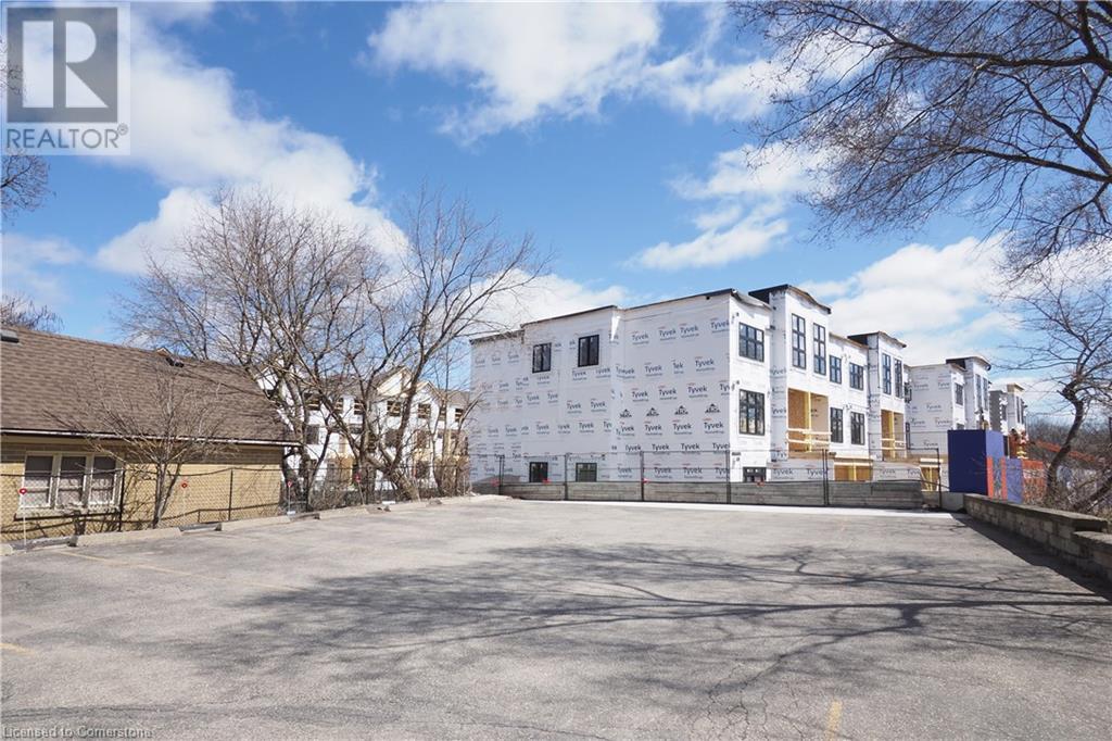 561 Queen Street S, Kitchener, Ontario  N2G 1W9 - Photo 30 - 40716592