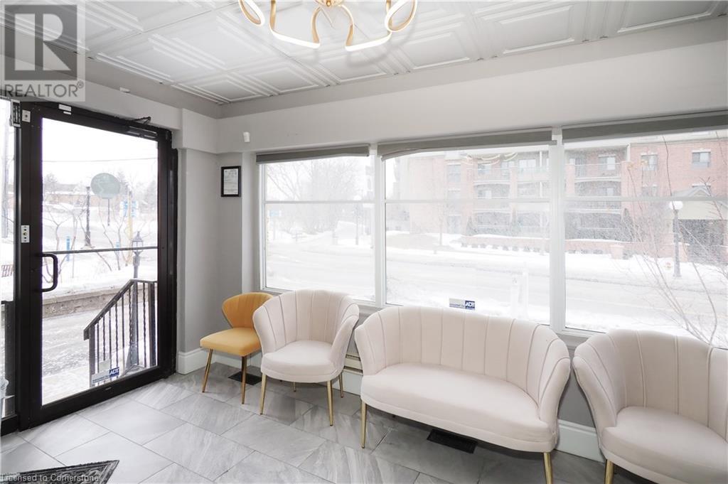 561 Queen Street S, Kitchener, Ontario  N2G 1W9 - Photo 4 - 40716592