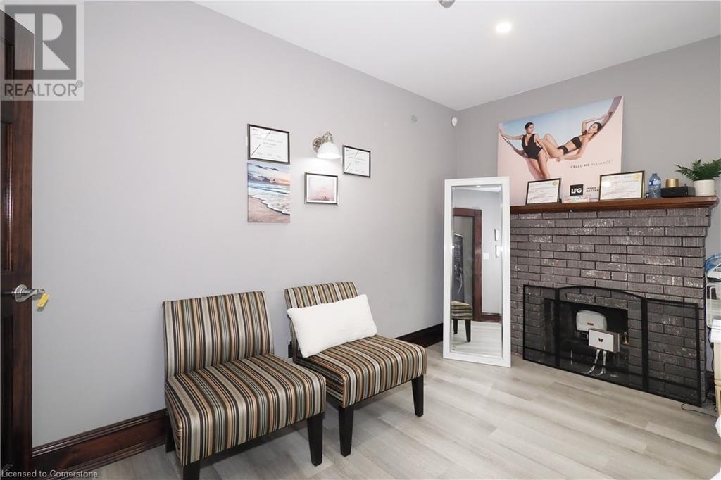 561 Queen Street S, Kitchener, Ontario  N2G 1W9 - Photo 6 - 40716592