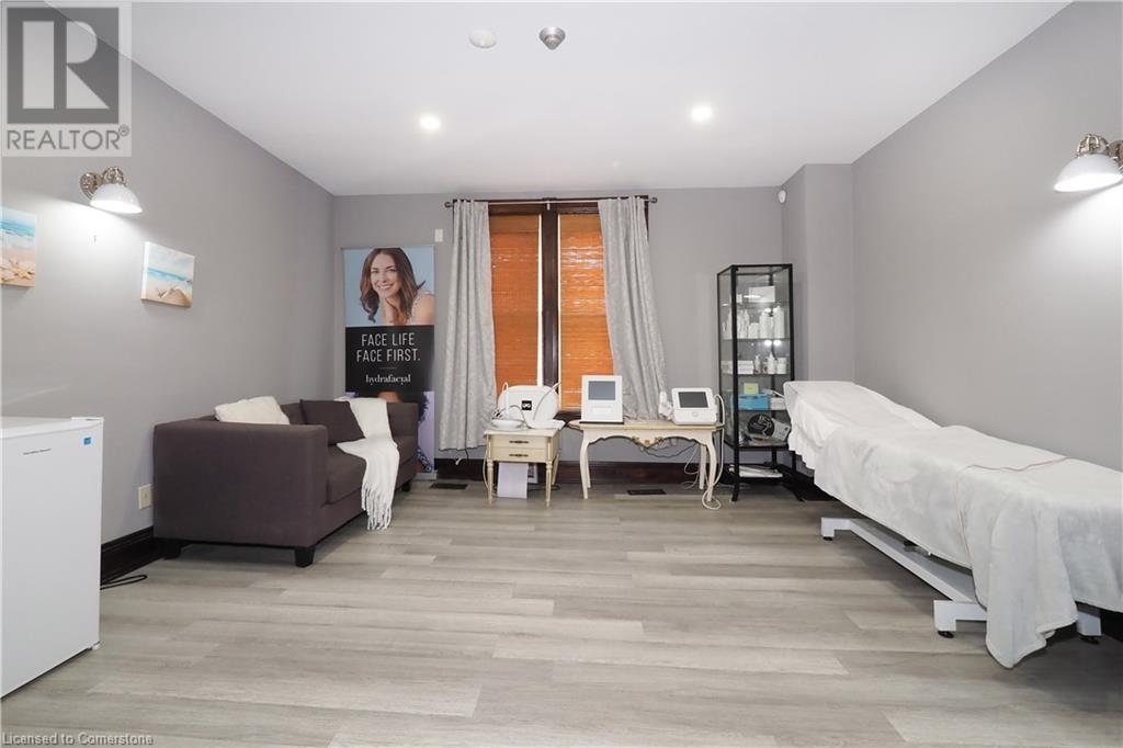561 Queen Street S, Kitchener, Ontario  N2G 1W9 - Photo 9 - 40716592