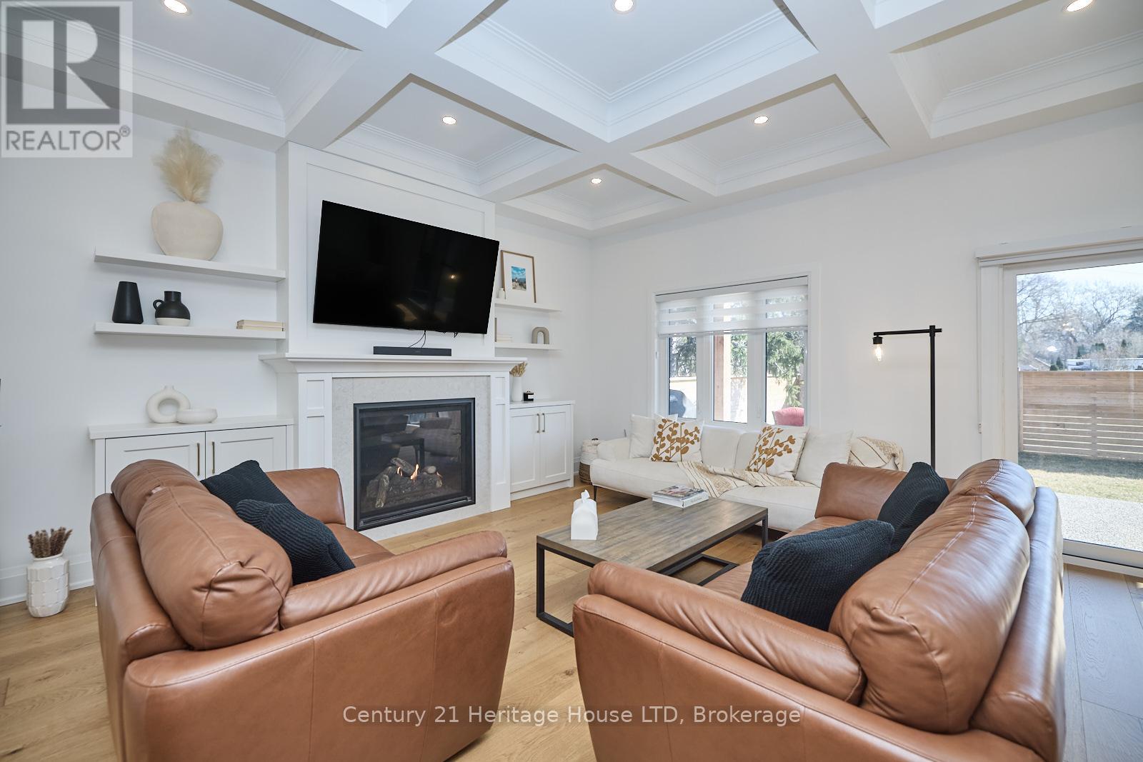 42 Aquadale Drive, St. Catharines, Ontario  L2N 2P8 - Photo 12 - X12081152