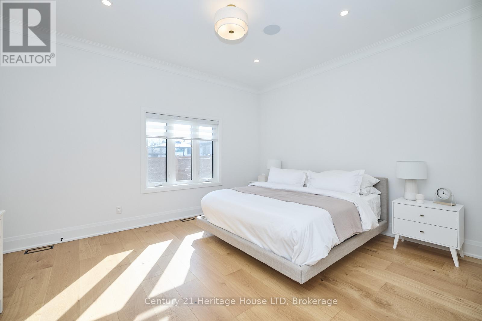 42 Aquadale Drive, St. Catharines, Ontario  L2N 2P8 - Photo 18 - X12081152