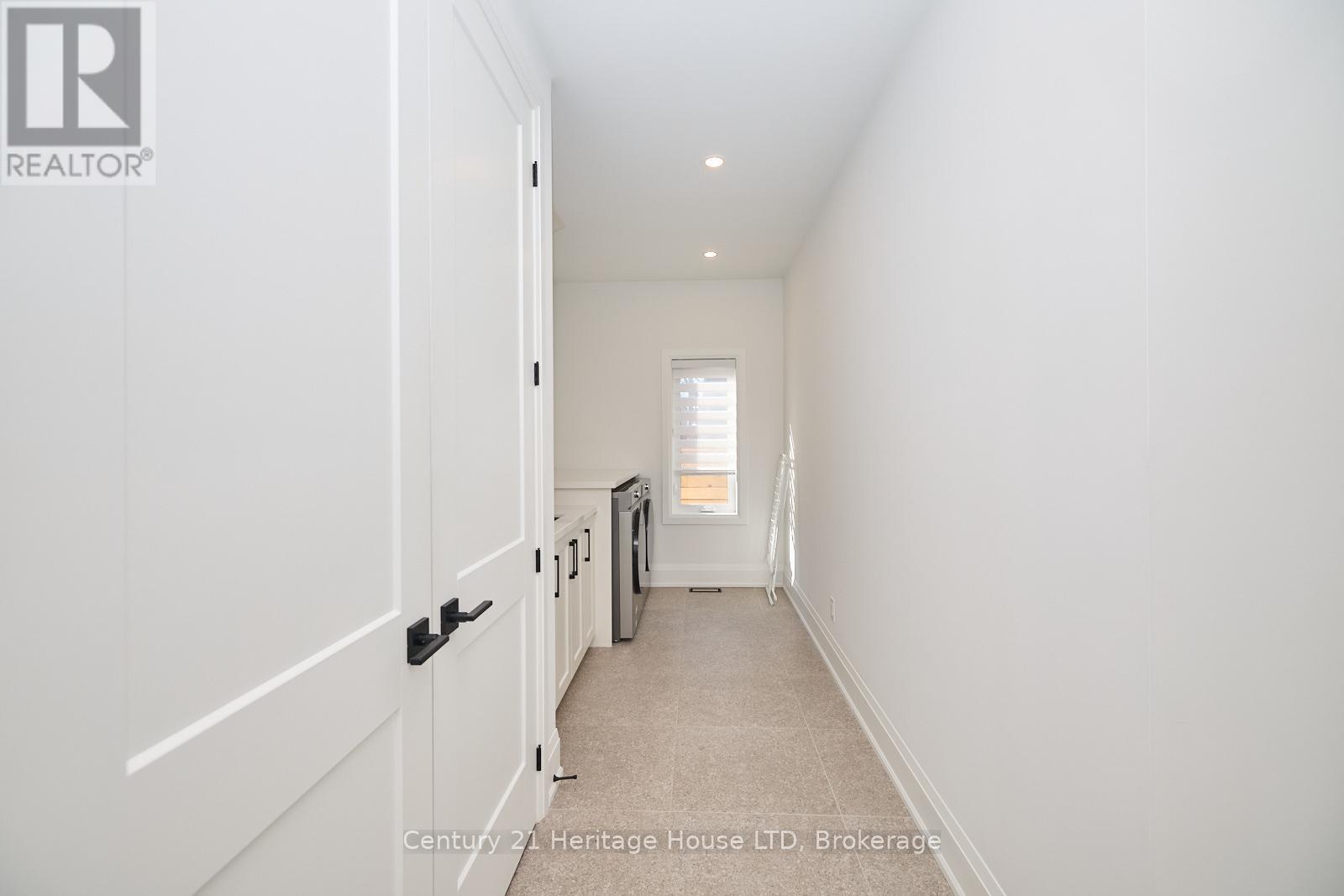 42 Aquadale Drive, St. Catharines, Ontario  L2N 2P8 - Photo 26 - X12081152