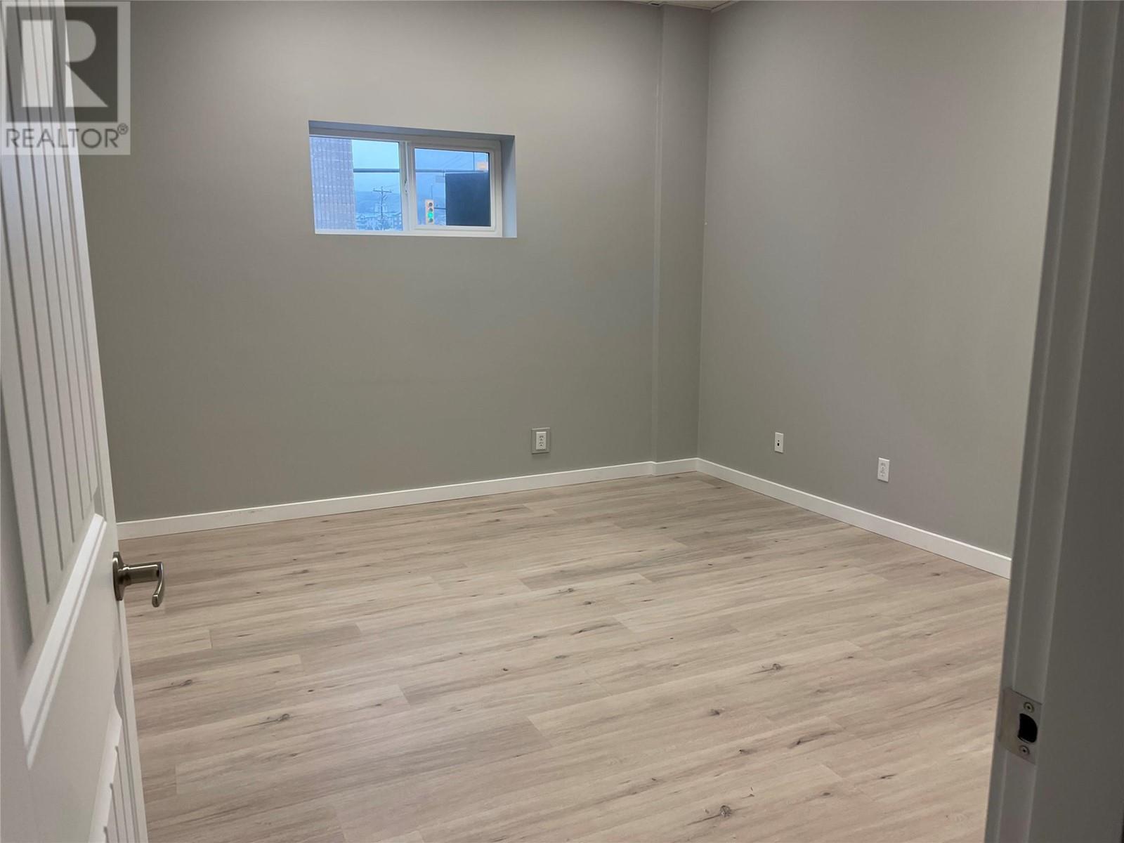 3202 32 Avenue Unit# B, Vernon, British Columbia  V1T 2M5 - Photo 3 - 10343026