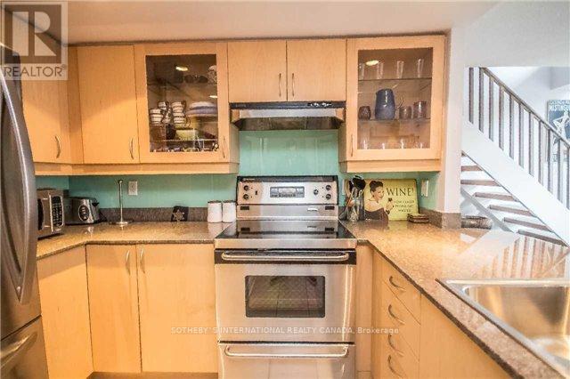 309 - 80 Cumberland Street, Toronto (Annex), Ontario  M5R 3V1 - Photo 5 - C12081060