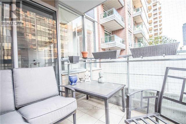 309 - 80 Cumberland Street, Toronto (Annex), Ontario  M5R 3V1 - Photo 9 - C12081060