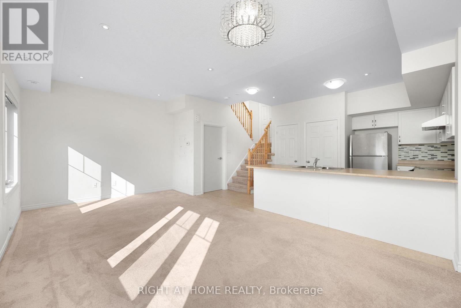 Property at 20 - 1 EATON PARK LANE image 5