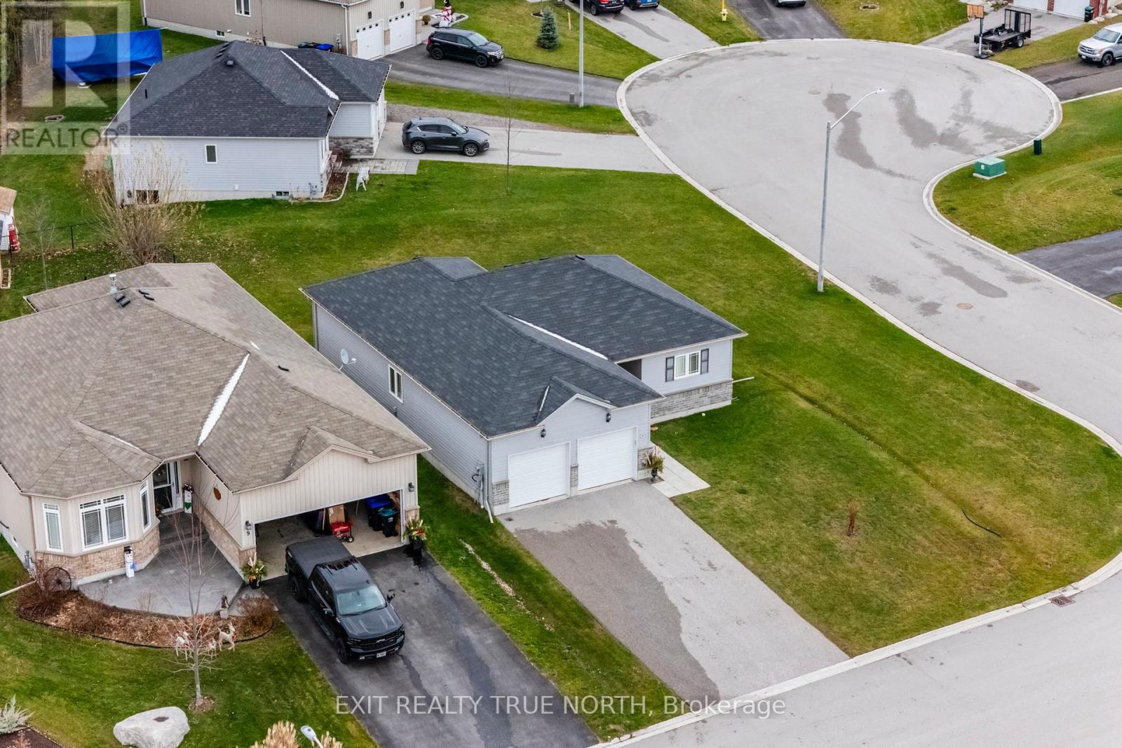 Property at 11 CHARLIE RAWSON BOULEVARD image 1
