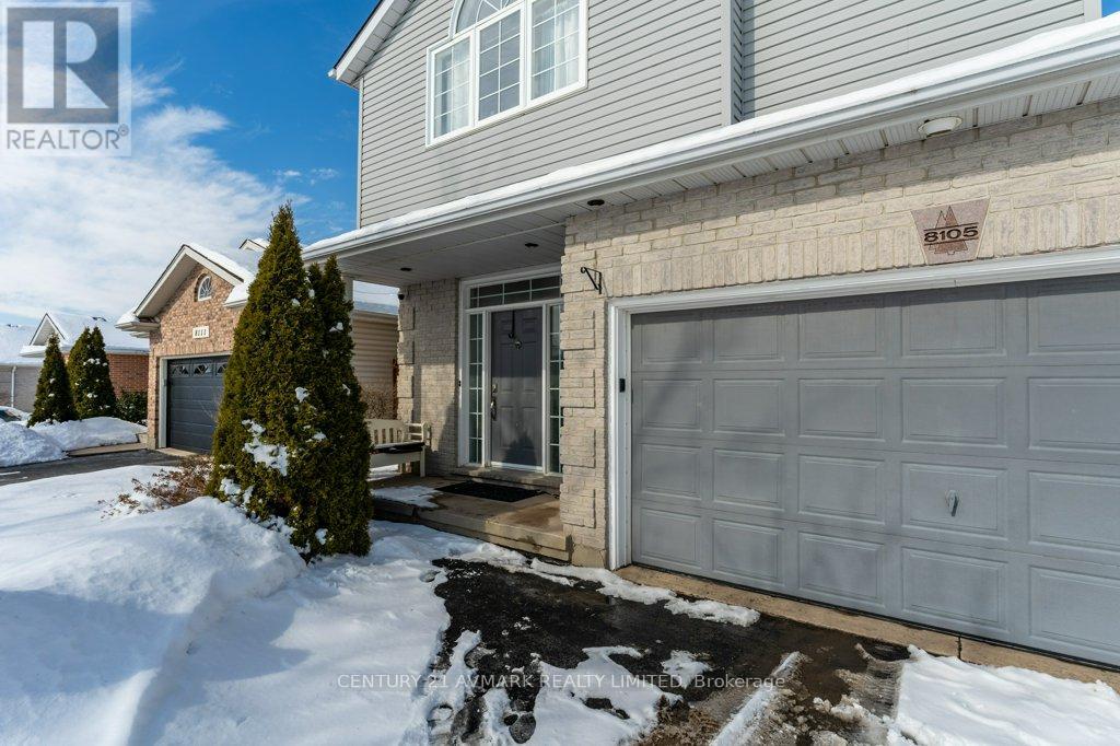 Property at 8105 WOODSVIEW CRESCENT image 2