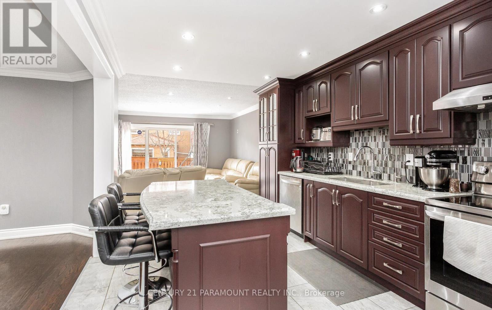 112 Wildberry Crescent, Brampton (Sandringham-Wellington), Ontario  L6R 1J8 - Photo 15 - W12081105