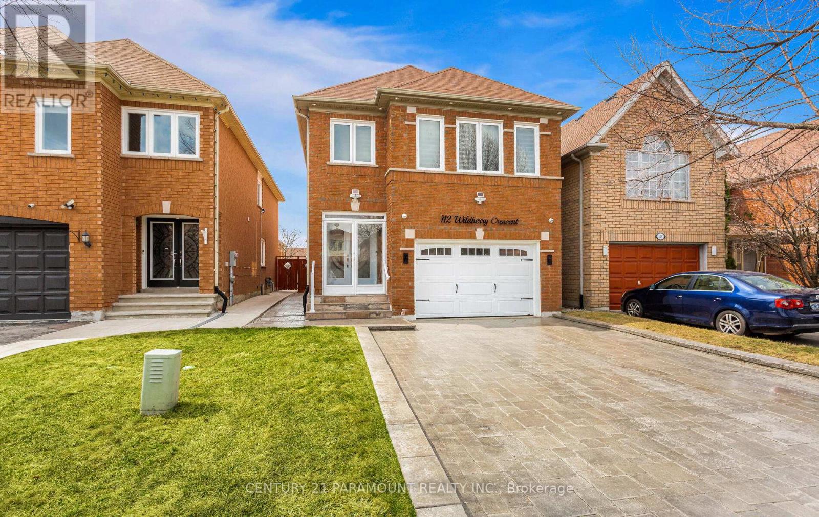 112 Wildberry Crescent, Brampton (Sandringham-Wellington), Ontario  L6R 1J8 - Photo 2 - W12081105