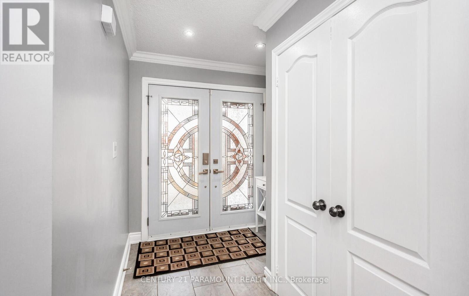 112 Wildberry Crescent, Brampton (Sandringham-Wellington), Ontario  L6R 1J8 - Photo 4 - W12081105