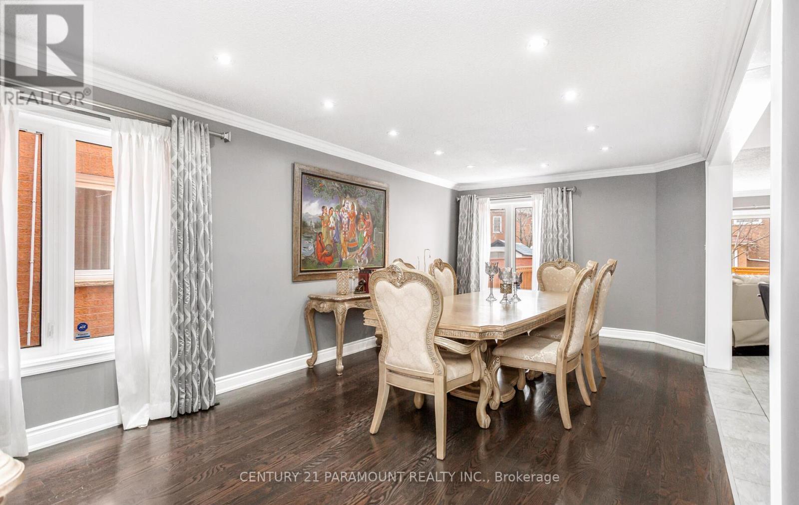 112 Wildberry Crescent, Brampton (Sandringham-Wellington), Ontario  L6R 1J8 - Photo 6 - W12081105