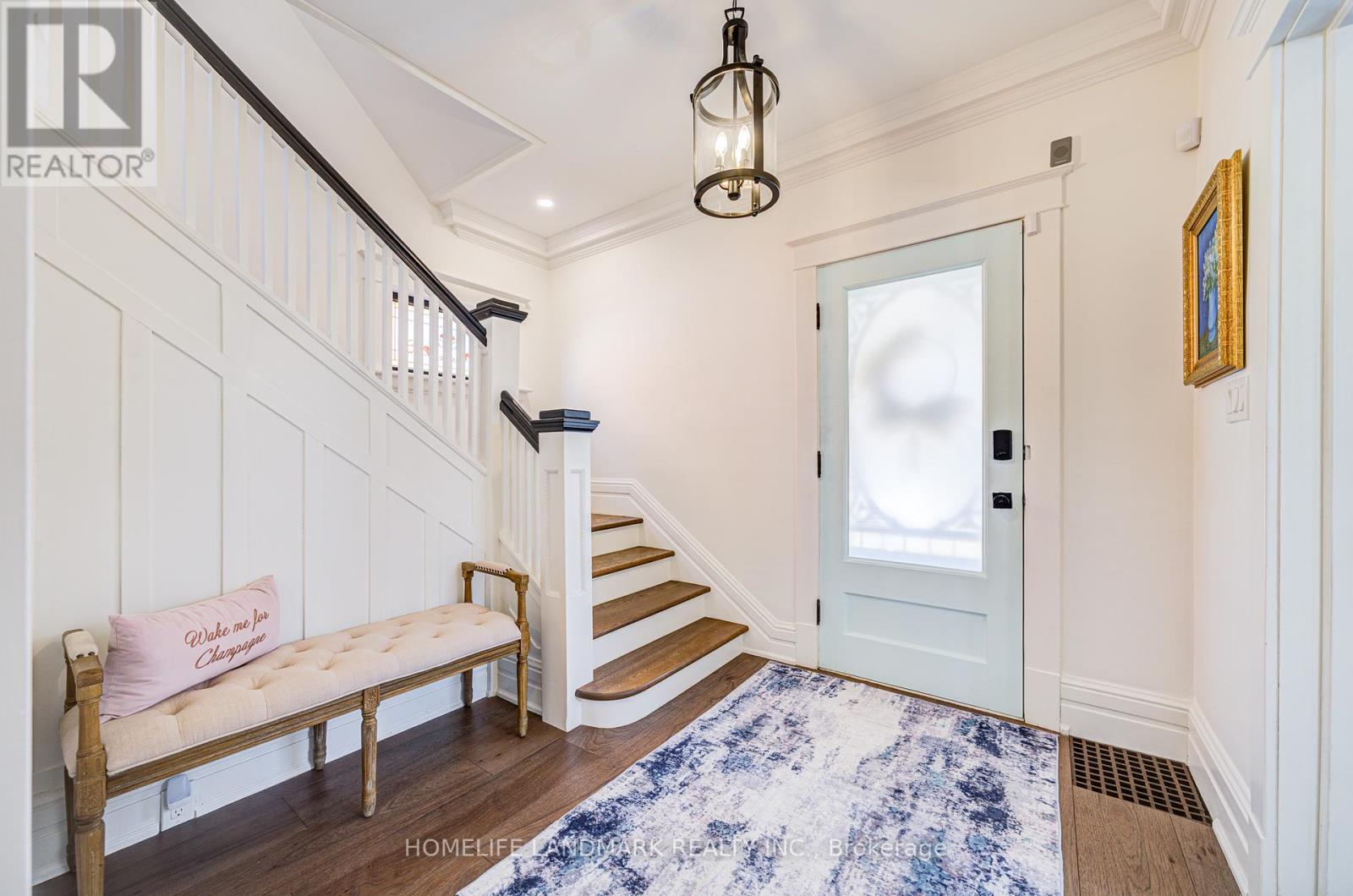 40 Harrison Avenue, Aurora (Aurora Village), Ontario  L4G 1E1 - Photo 4 - N12080978